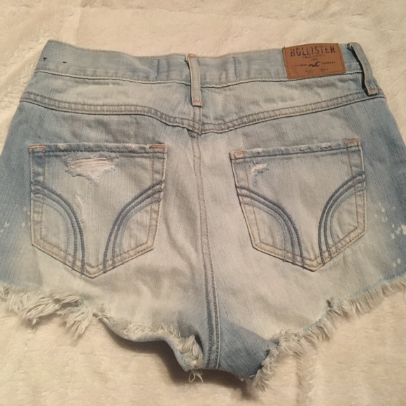 ACID WASH DISTRESSED JEAN SHORTS! - Picture 3 of 3